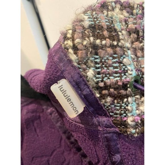 LULULEMON Rain Jacket! Sz 4 With Hood - Picture 7 of 8